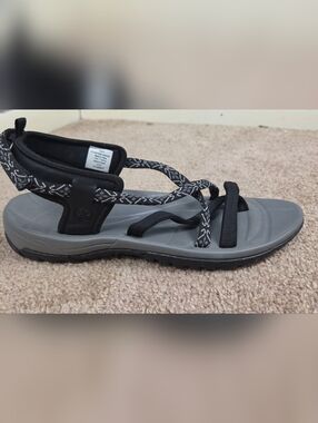 Northside Women's Black and Gray Outdoor Sport Sandals